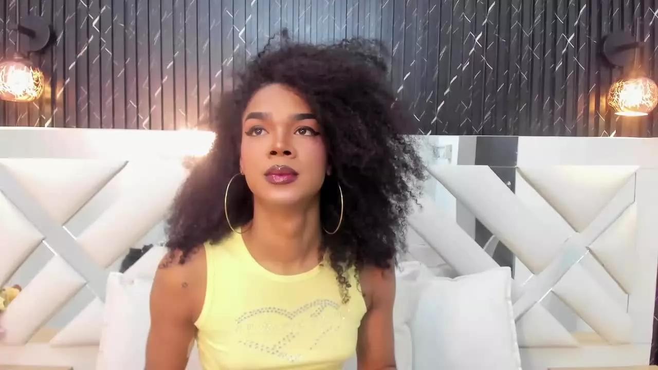 Naomi_Steward on Streamray 