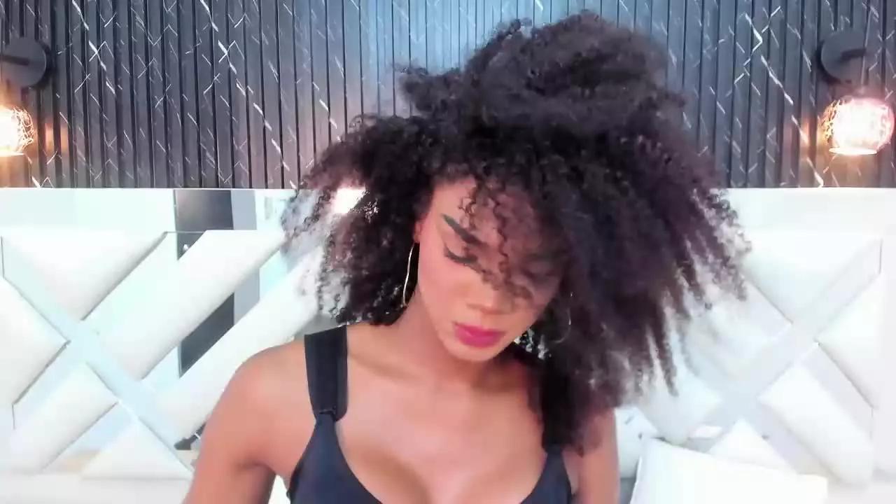 Naomi_Steward on Streamray 