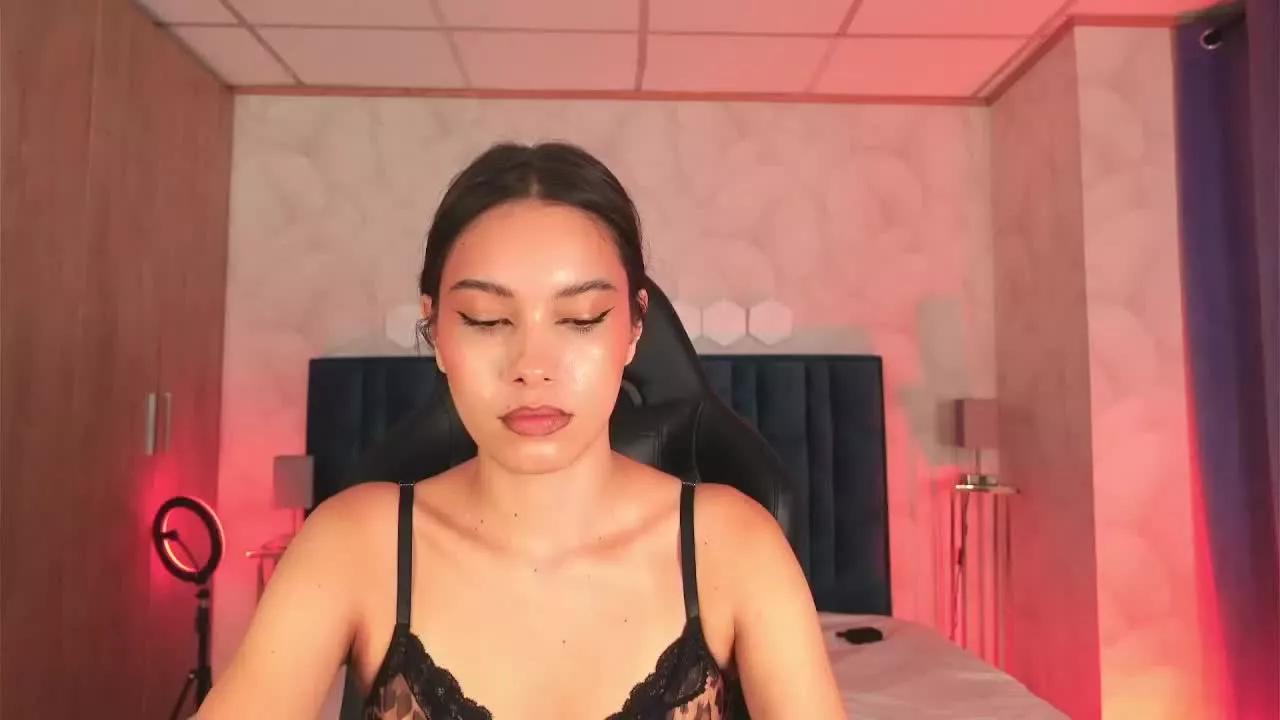 SofyBrad on Streamray 