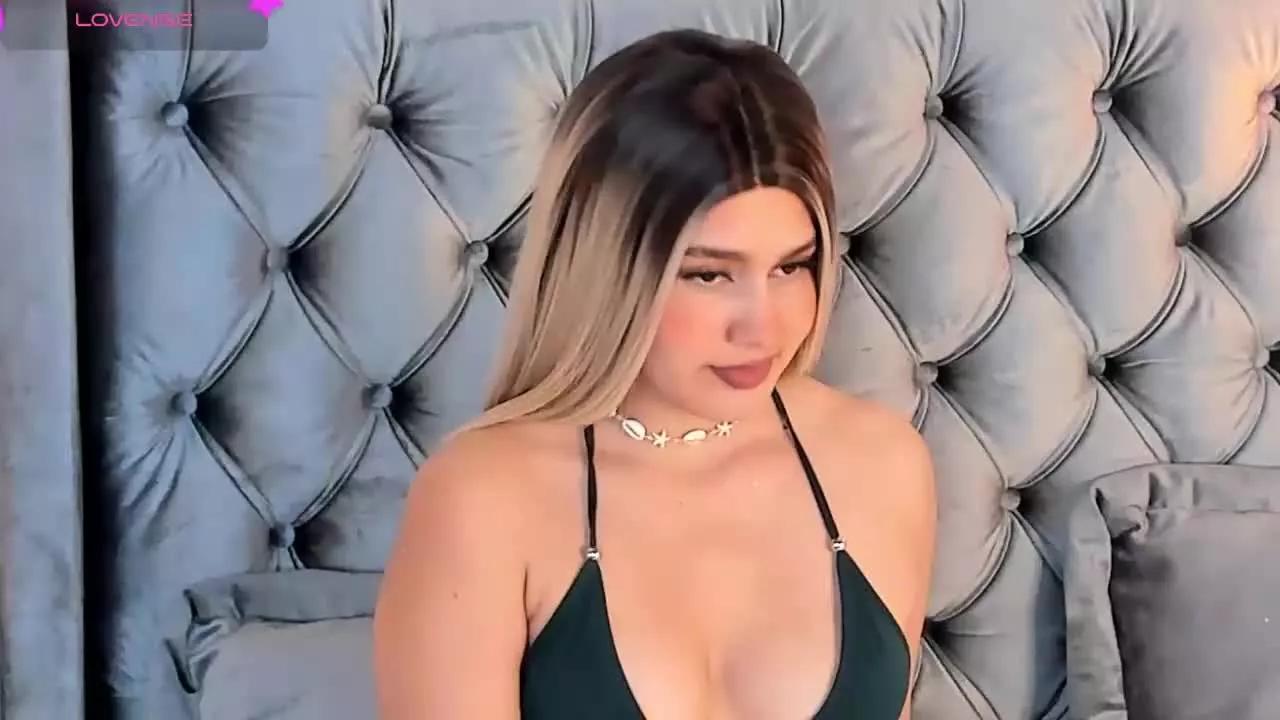 ValeriaGates on Streamray 