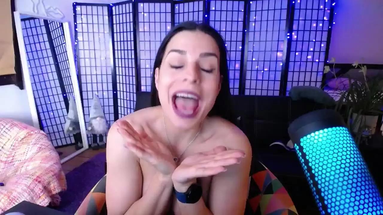 vevelicious on Streamray 