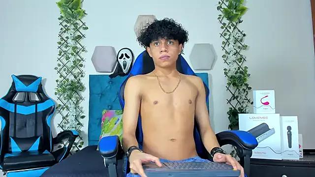 Checkout 23 years old _taylor_black from StripChat _taylor_black from StripChat