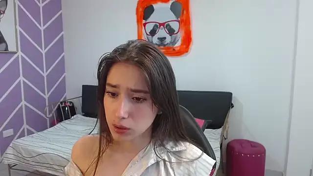 Adhara_Kitten on StripChat 