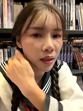 Adora188 on StripChat