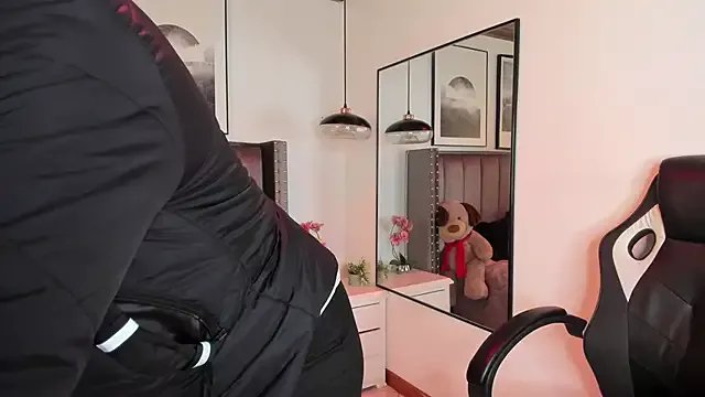 Freechat Alaia_Carter on StripChat