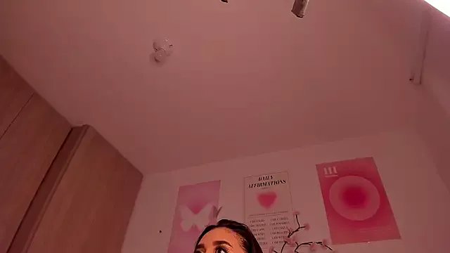 Freechat alexa_6908 on StripChat