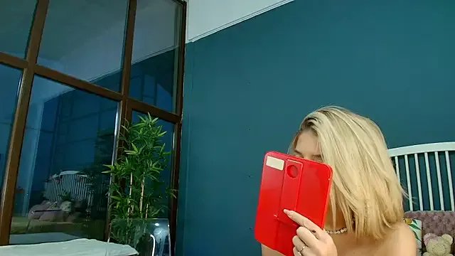 Freechat AlicePirs on StripChat