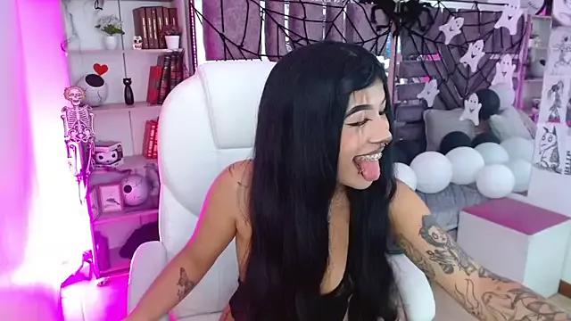 Cute AliceWalker_11 wants you to fuck her body now AliceWalker_11 from StripChat