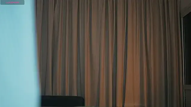 Alison_Miller9 on StripChat