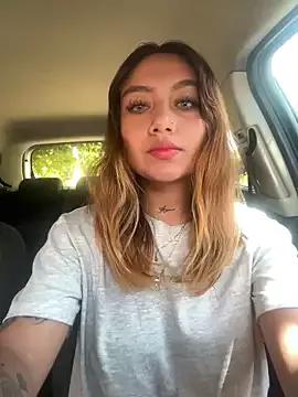 amanda-medrano1 on StripChat 