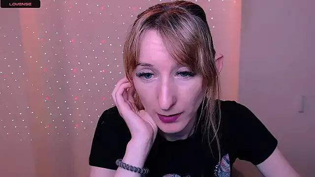 AmandaSell on StripChat 