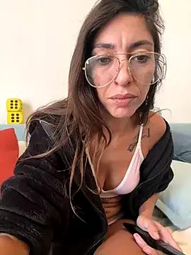 Hot Amani_thewolf from StripChat Amani_thewolf from StripChat