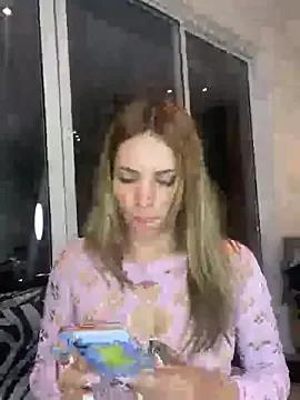 Freechat ambarsorachi on StripChat