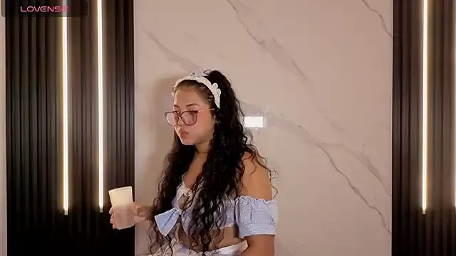 Freechat AmberRoses_ on StripChat