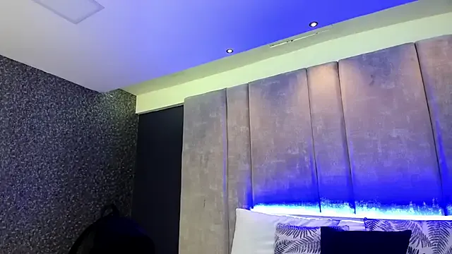 AmmyJones_ — Domii in my pussy + control x5min