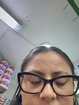 Angie_e on StripChat