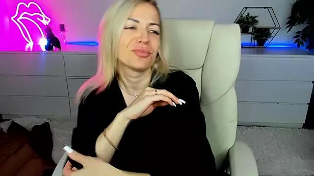Anna_Snows on StripChat 