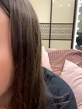 AnnaBri on StripChat