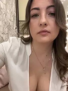 AnnaBri on StripChat