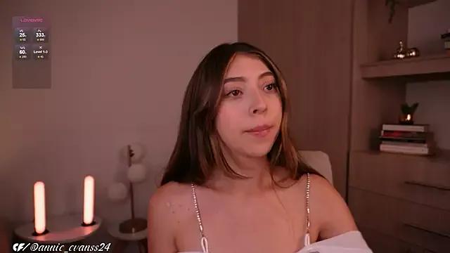 Admire naked camwhore Annie24_evans annie24_evans from StripChat