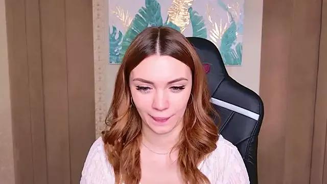 Ariadna_Holder on StripChat 