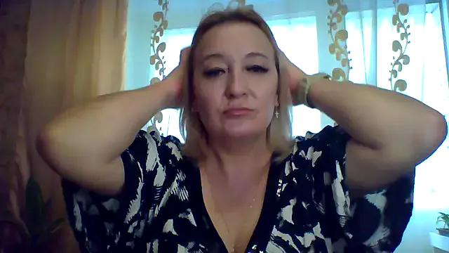 Freechat ArielXLoveresss on StripChat