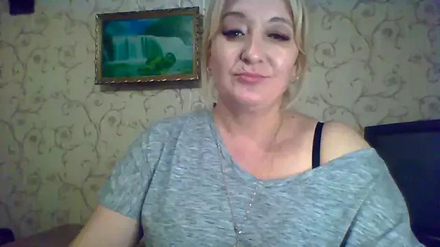 Freechat ArielXLoveresss on StripChat