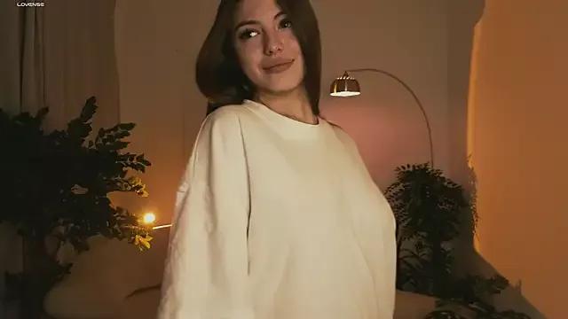 aryamirelle on StripChat 