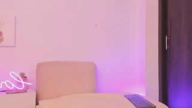 Freechat ashleycurvyy on StripChat