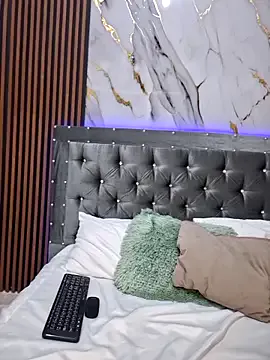 AshleyMontana — Rub play fingers with pussy