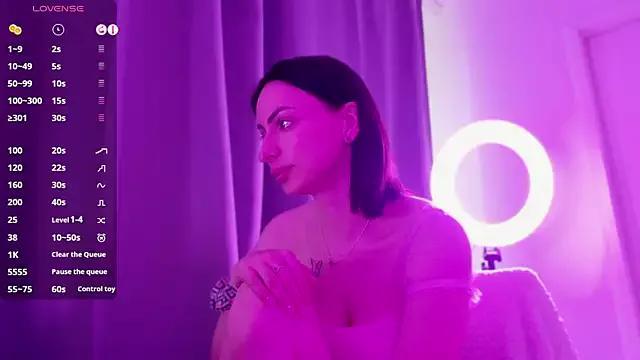 AuraPure on StripChat 