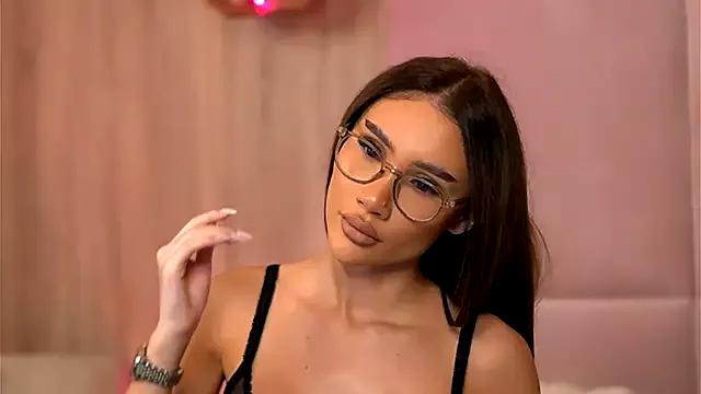 AvaHeath on StripChat 