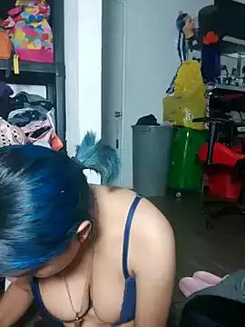 Freechat azulzulix on StripChat