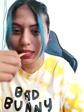 Freechat azulzulix on StripChat