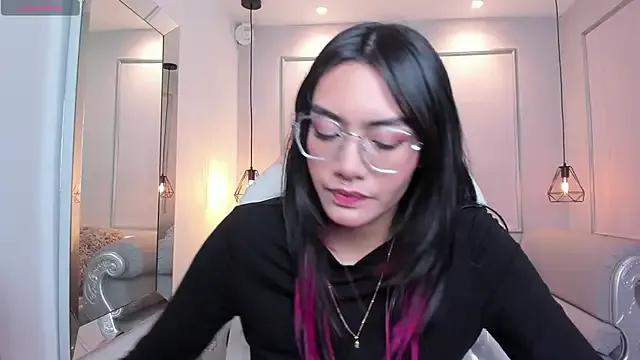 Private AzuraKindong on StripChat