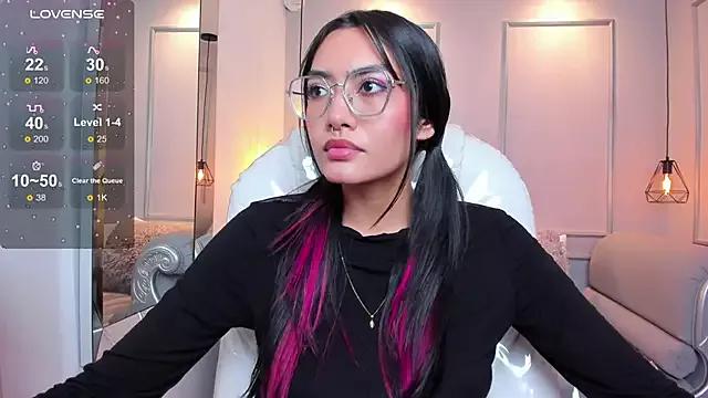 Private AzuraKindong on StripChat