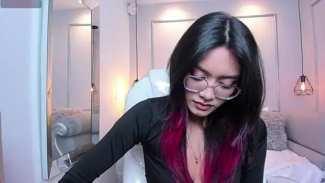 Private AzuraKindong on StripChat