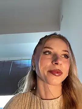BabyAnais on StripChat 