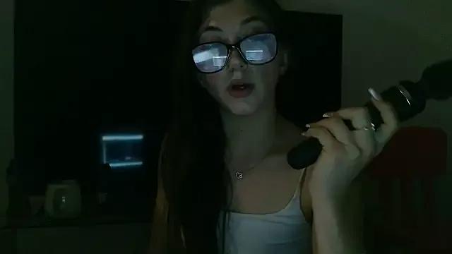 Freechat badlills201 on StripChat