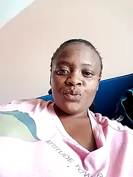 BBWQueenxx — Oil boobs +oil ass +spank