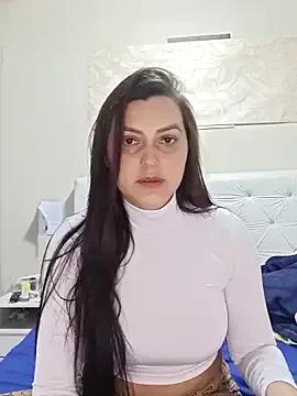 BellaEmber on StripChat 