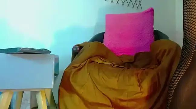 bellatrixx_69 on StripChat 
