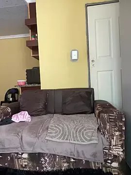 Freechat BigRound-Bootayy on StripChat