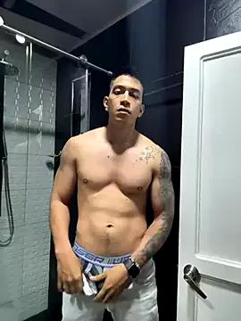 Freechat blackbullger_ on StripChat