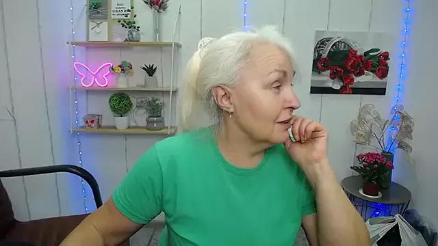 Freechat BlondyLeeBest on StripChat