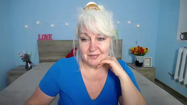 Freechat BlondyLeeBest on StripChat