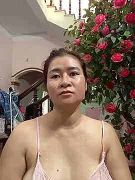 Freechat Bollozzy_89 on StripChat