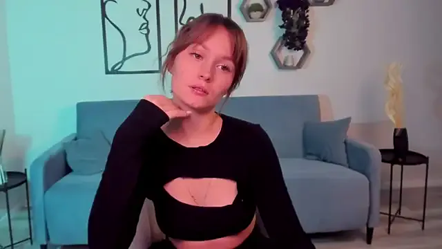 BritnieCute — Freechat on StripChat