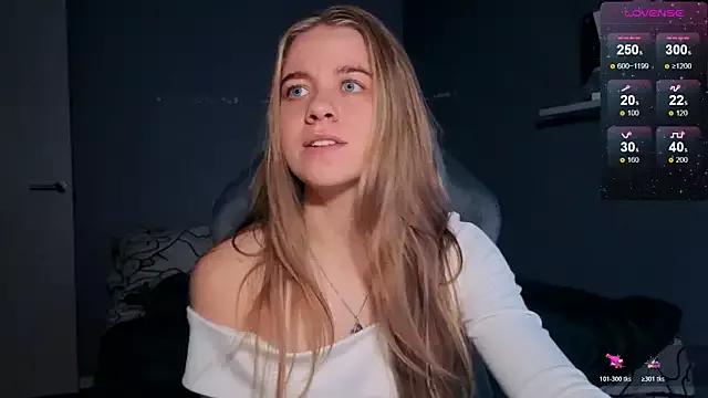 Naked Candy_maggie wants you to fuck her body now candy_maggie from StripChat