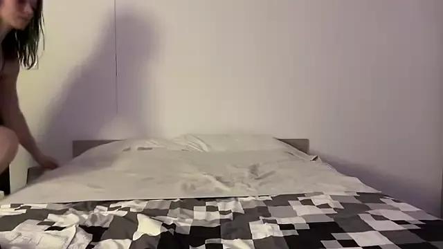 Sweet Caro669 wants you to fuck their body now Caro669 from StripChat